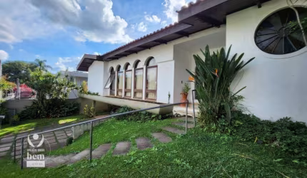 Casa com 4 quartos, 332 m² construídos, terreno de 740 m²  à venda - Batel - Curitiba/PR