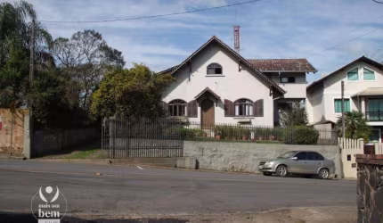 Casa com 244m² - terreno 594,00m² - 4 quartos à venda por R$ 790.000 - Centro - São Bento Do Sul/SC