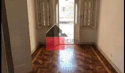 Excelente Sobrado para locação, Reformado em Rua Tranquila Próximo a Av. Lins de Vasconcelos-Jardim