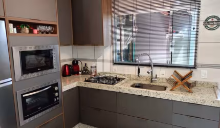 Ótimo geminado a venda no bairro João Costa !!