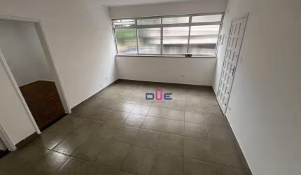 Apartamento com 2 dormitórios em 1 andar de frente com garagem box privativa  à venda, 76 m² por R$ 424.000 - Vila Matias - Santos/SP