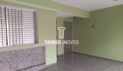 Três casas, 3 quartos, 210 m², à venda por R$750.000