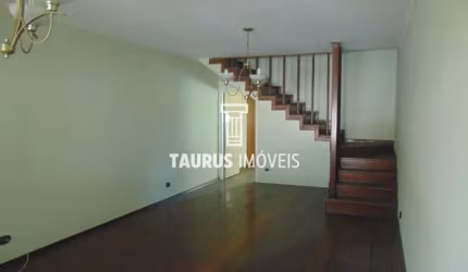 Sobrado 3 quartos, 2 vagas, suite 230 m², à venda por 880.000