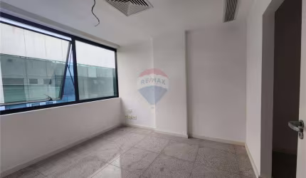 Sala para alugar comercial no Edifício Américas Medical City, 31 m² por R$ 1.400,00 - Barra da Tijuca - Rio de Janeiro/RJ