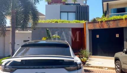 Casa com 4 suítes, piscina, lago, projeto contemporaneo à venda no Condomínio Riviera Del Sol