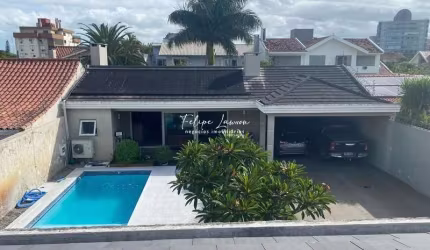 Linda casa alto padrão na zona norte