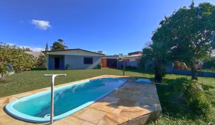 Casa em condomínio fechado com 3 quartos à venda na Emboá, 525, Atlântida, Xangri-Lá por R$ 750.000