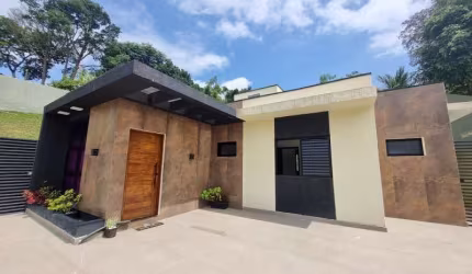 Villa de Atibaia - Casa em condomínio que aceita financiamento bancário.