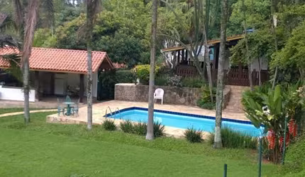 Chácara com 3 dormitórios à venda, 1300 m² por R$ 650.000,00 - Estância Santa Maria do Portão - Atibaia/SP