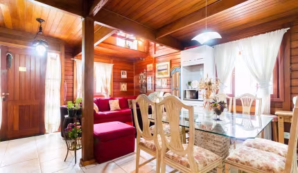 Casa à venda com 195m²,  2 quartos, 1 suíte, 2 Banheiros, 4 vagas no São  Braz