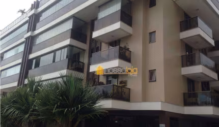 Apartamento na Praia de Piratininga, Mobiliado, Varandão, Salão, 4 Quartos, 2 Suítes, Lavabo, Copa Cozinha, Área, Depend. Emp, 2 Vagas, Play Clube.