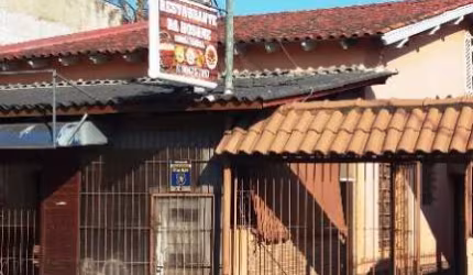 Casa comercial, bairro sarandi, porto agre, terreno 10x45m.&lt;BR&gt;terreno com 3 construções. Na frente uma casa comercial, seguida de parte separada residencial com 2 quartos, escritório, banheiro,