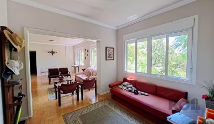 Excelente apartamento 3 dormitórios, à venda no Edifício São Gonzalo, localizado na Rua Gonçalo de Carvalho a rua mais linda do MUNDO.&lt;BR&gt;O imóvel possui 118m² de área privativa, 3 quartos, 3 ba