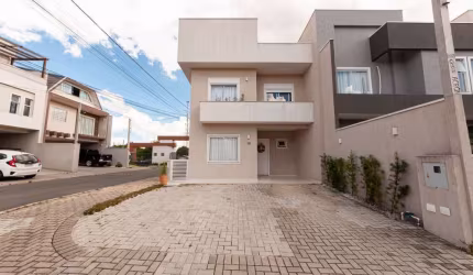 Residência em condomínio 3 dormitórios no Campo Comprido