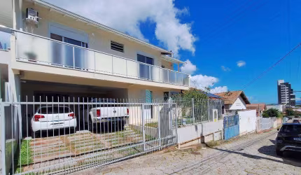 Casa à Venda no Saco dos Limões, Florianópolis !!