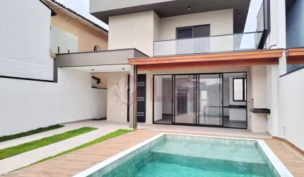 Casa a venda com piscina e vista mar na praia do Capricórnio em Caraguatatuba