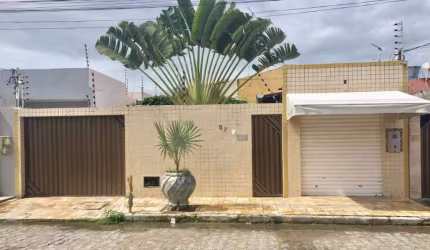 Casa à venda, 3 quartos, 1 suíte, Aruana - Aracaju/SE