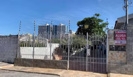 Casa para aluguel com 2 quartos e 2 vagas, Bairro Suíssa em Aracaju.