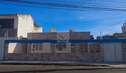 Casa à venda, 3 quartos, 1 suíte, 2 vagas, Luzia - Aracaju/SE