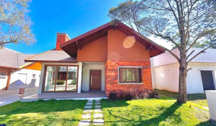 Casa 04 Dorm. à venda no Bairro Carniel com 222 m² de área privativa - 2 vagas de garagem
