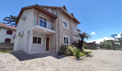 Casa 03 Dorm. à venda no Bairro Centro com 107 m² de área privativa - 2 vagas de garagem