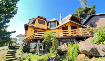 Casa 03 Dorm. à venda no Bairro Saint Moritz com 179 m² de área privativa - 2 vagas de garagem