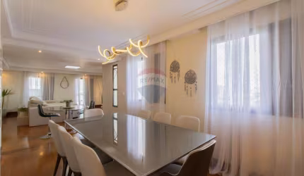 Belíssimo Apartamento Duplex em frente ao Bosque Maia