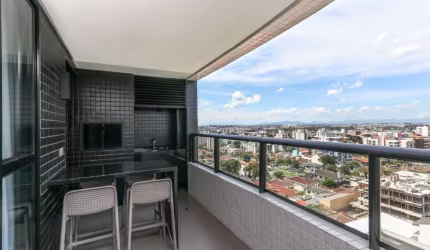 Lindo apartamento no Bairro Bacacheri com Bairro Cabral