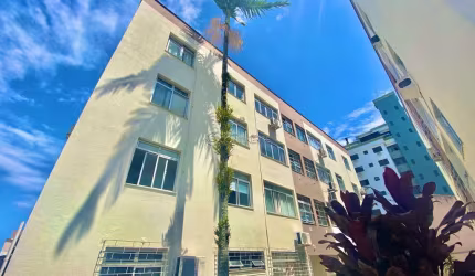 Apartamento com 2 quartos à venda na Rua Desembargador Pedro Silva, 2034, Coqueiros, Florianópolis por R$ 400.000