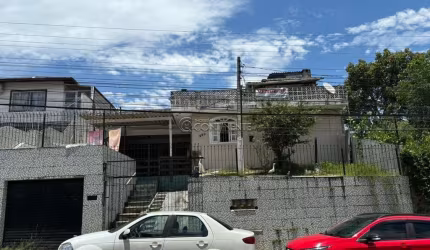 Terreno à venda na Rua Professora Rosinha Campos, 221, Abraão, Florianópolis por R$ 780.000