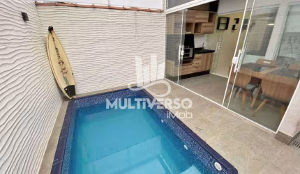 Sobrado à venda, 3 quartos no bairro Ocian em Praia Grande