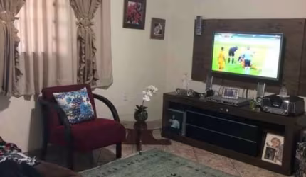 CASA A VENDA