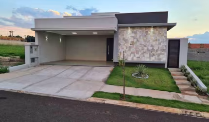 CASA em Residencial Villa de León, (Piratininga) - SP