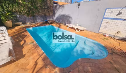 Casa para venda com 484 m² e 3 quartos em Parque Jardim Europa, Bauru - SP