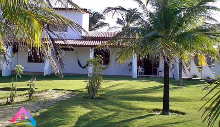 Vendo casa com terreno de 3.300m² na Praia do Presídio