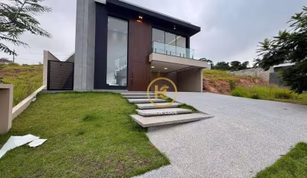 Casa com 3 quartos à venda, 200 m² por R$ 1.500.000 - Reserva Santa Paula - Cotia/SP
