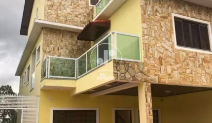Imperdível! Sobrado de 480m² à Venda em São Caetano do Sul, com 4 Quartos, 2 Suítes, 1 Sala, 5 Banheiros e 6 Vagas