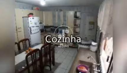 Sobrado a venda com 100m², 3 dormitórios e 01 vaga na Vila Luzita em Santo André.