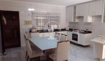 Sobrado residencial com 175,00 m² de área útil, Vila América, Santo André.