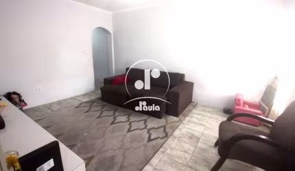Sobrado à venda em Santo André-SP, bairro Santa Maria, 2 quartos, 1 sala, 3 banheiros, 3 vagas, 131m². Venha conferir!