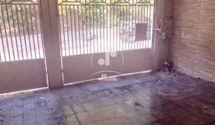 Imperdível Sobrado à Venda em Santo André-SP, 4 Quartos, 3 Banheiros, 2 Vagas, 150m² no Jardim Santo André!