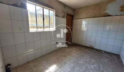 Oportunidade imperdível: Sobrado à venda em Santo André-SP, no Jardim Santo Alberto, com 4 quartos, 4 bnheiros, 1 vaga de garagem e 191,00 m² de área!