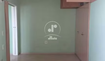 Sobrado à venda no Centro de Santo André-SP: 3 quartos, 4 salas, 5 banheiros e 217m² de área.