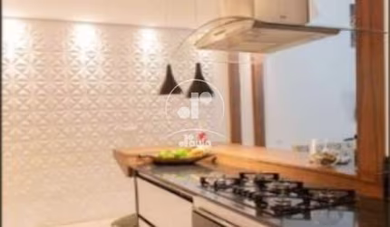 Imperdível oportunidade! Casa à venda em Santo André-SP, no Parque João Ramalho, com 3 quartos, 1 suíte, 2 salas, 3 banheiros, 2 vagas de garagem e 245,00 m² de área.