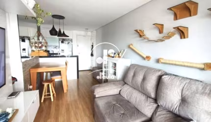 Apartamento a venda Vila Floresta com 56m² com 2 dormitórios, 1 suíte, 1 vaga de garagem.