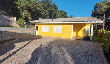 Casa com 3 quartos para alugar na Rua Vereador Osni Ortiga, 611, Lagoa da Conceição, Florianópolis, 120 m2 por R$ 5.500