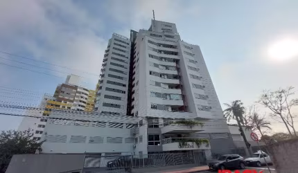 Apartamento com 3 quartos para alugar na Rua Professor Clementino de Brito, 455, Estreito, Florianópolis, 72 m2 por R$ 3.380