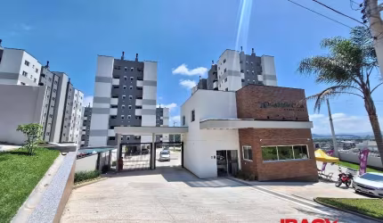 Apartamento com 2 quartos para alugar na Rua João Bernadino da Rosa, 2173, Pedra Branca, Palhoça, 55 m2 por R$ 2.500