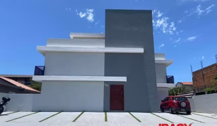 Apartamento para alugar na Servidão Dona Vitorina Lopes, 189, Campeche, Florianópolis por R$ 2.750