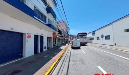 Apartamento com 2 quartos para alugar na Rua Francisco Tolentino, 564, Centro, Florianópolis, 64 m2 por R$ 2.000